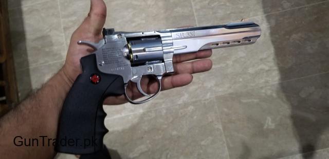 USA Made Relastick look  Bb revolver with real look cartidges - 6/8